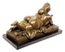 Modern Art Bronze - XXL Smoking Woman Signed Botero 11 Modern Art Bronze - XXL Smoking Woman Signed Botero -Salvador Dali Shop 159 659300a5ac4b2e