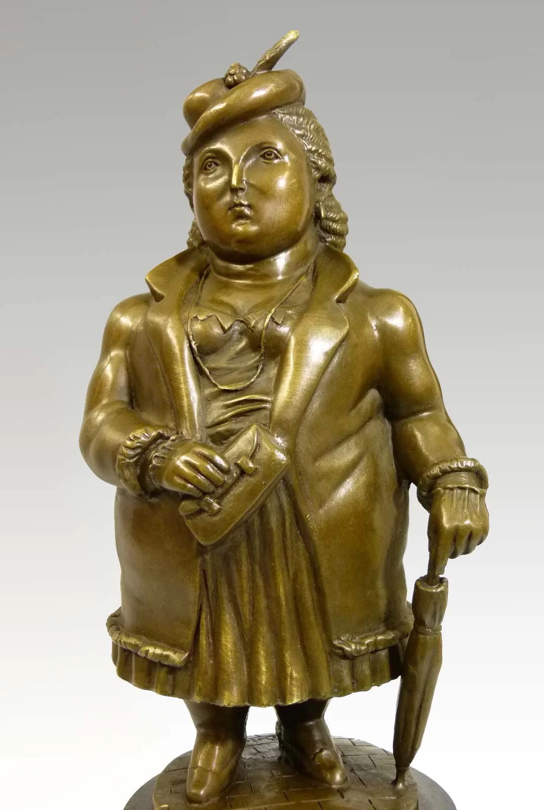 Modern Bronze Sculpture - Portly Lady - Fernando Botero 5 Modern Bronze Sculpture - Portly Lady - Fernando Botero - Image 5