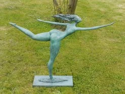 Big Futuristic Bronze Sculpture - Walking Female Nude - Signed Milo -Salvador Dali Shop 566 459300b62ebdf7