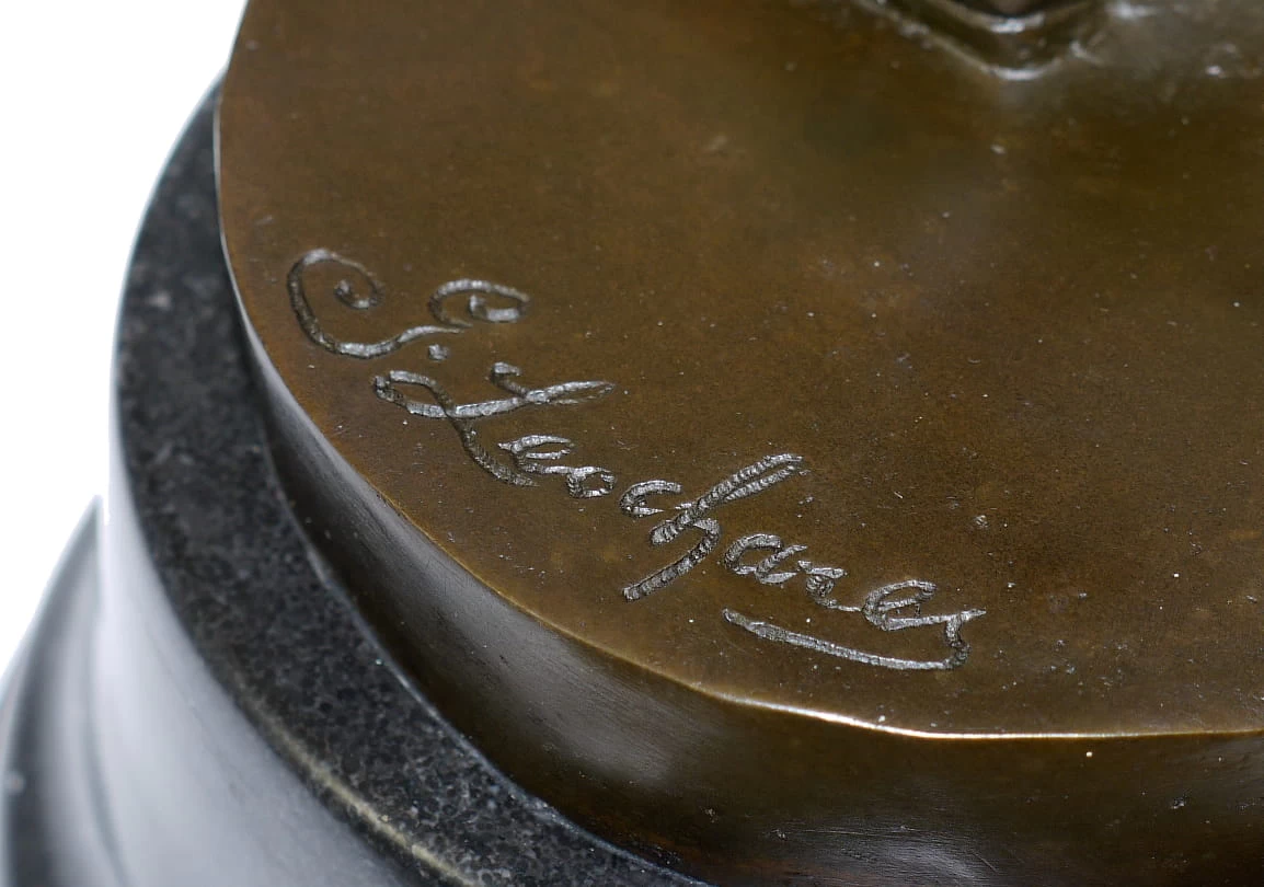 Antique Bronze Sculpture - Apollo Belvedere - By Leochares 7 Antique Bronze Sculpture - Apollo Belvedere - By Leochares - Image 7