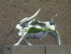 Chrome Bull - Sculpture - Bull Fight - By Martin Klein