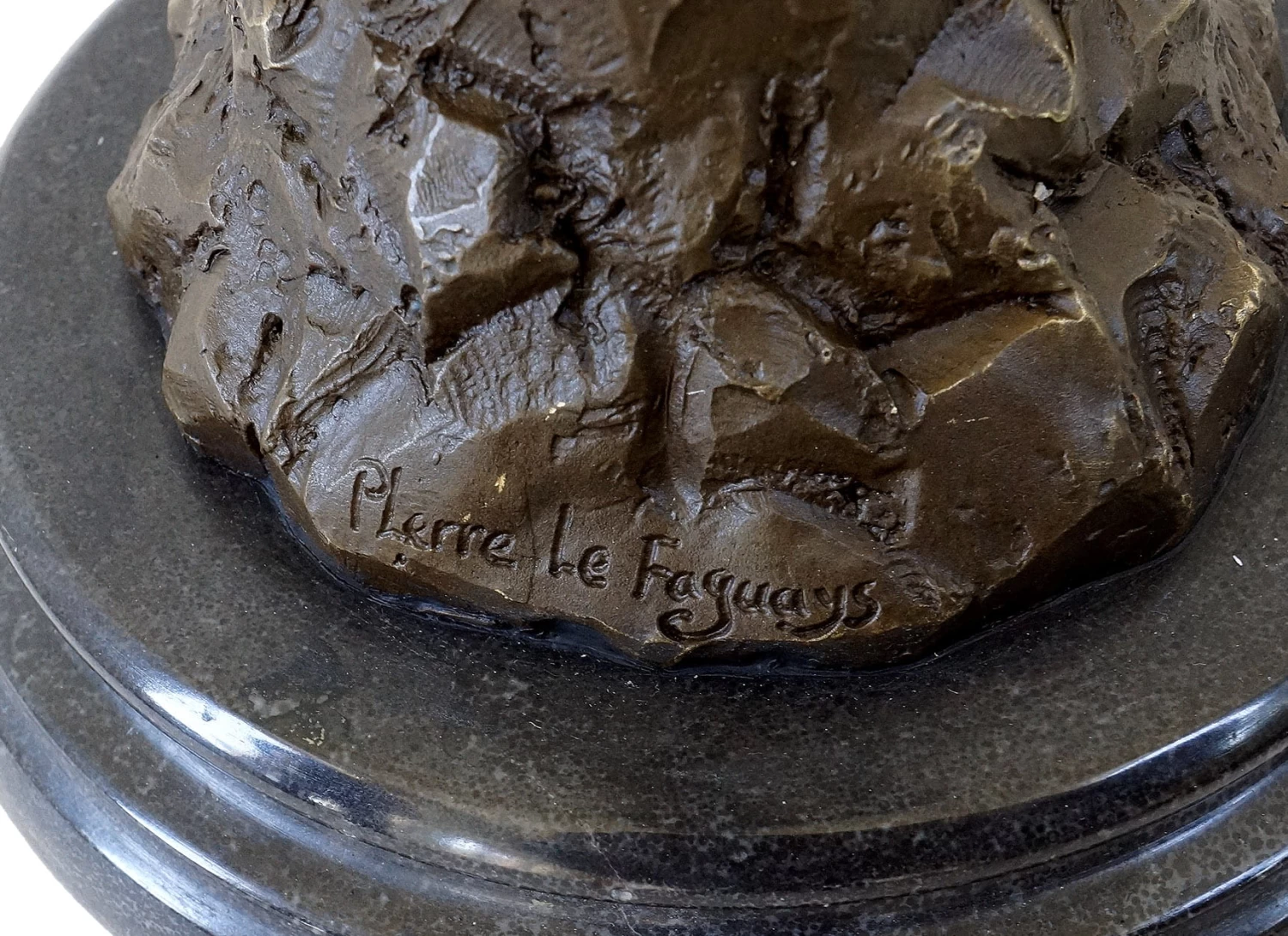 Tall Art Deco Sculpture - Diana - Signed Pierre Le Faguays 4 Tall Art Deco Sculpture - Diana - Signed Pierre Le Faguays - Image 4