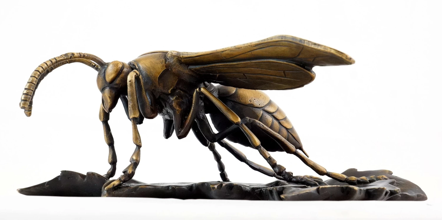 Contemporary Animal Sculpture - Wasp / Bee / Hornet - Sign. Milo 1 Contemporary Animal Sculpture - Wasp / Bee / Hornet - Sign. Milo