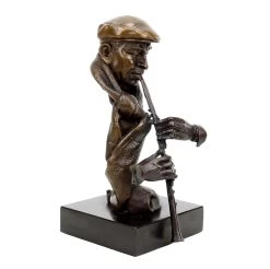 Clarinet Player - Contemporary Bronze Sculpture - Signed Martin Klein 19 Clarinet Player - Contemporary Bronze Sculpture - Signed Martin Klein -Salvador Dali Shop DSC02766