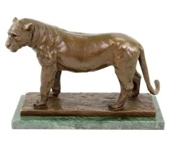 Nubian Lioness - Signed Rembrandt Bugatti - Limited Animal Bronze 11 Nubian Lioness - Signed Rembrandt Bugatti - Limited Animal Bronze -Salvador Dali Shop DSC04814