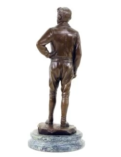 Pilot - First World War Aircraft Statue - Bronze Figurine - Militaria -Salvador Dali Shop DSC05131