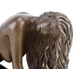 Erotic Bronze Figurine - Erotic Girl Julie - Erotic Nude By Patoue -Salvador Dali Shop DSC05345