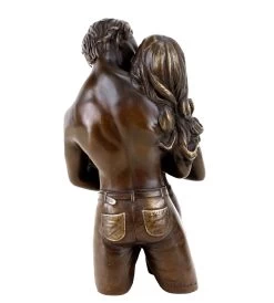 Erotic Bronze Figurine - Lovers Figurine - The Embrace By Patoue 9 Erotic Bronze Figurine - Lovers Figurine - The Embrace By Patoue -Salvador Dali Shop DSC05395