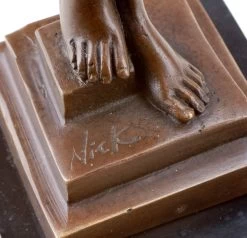 Nude Beauty - Erotic Girl Lara - Signed Nick - Bronze Sexy Nude 11 Nude Beauty - Erotic Girl Lara - Signed Nick - Bronze Sexy Nude -Salvador Dali Shop DSC05501