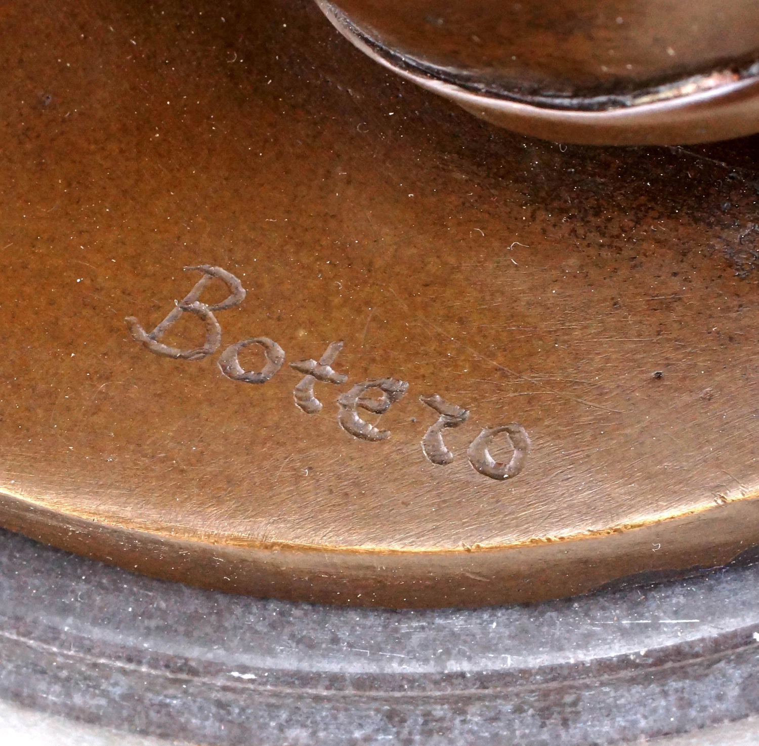 Contemporary Bronze Figurine - Dancing Couple II - Fernando Botero 7 Contemporary Bronze Figurine - Dancing Couple II - Fernando Botero - Image 7