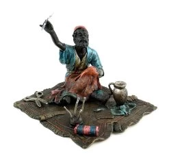 Arabian Tailor - Vienna Bronze - Carpet Bronze - Arab Figurine -Salvador Dali Shop DSC08186