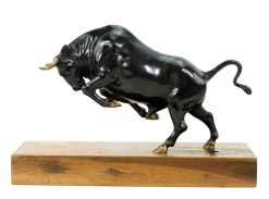 Limited Bronze Bull - Sculpture On Old Ship’s Plank - Martin Klein Statue -Salvador Dali Shop DSC09815