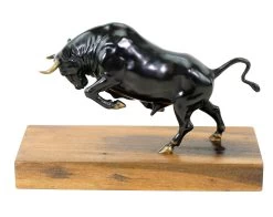 Limited Bronze Bull - Sculpture On Old Ship’s Plank - Martin Klein Statue -Salvador Dali Shop DSC09816