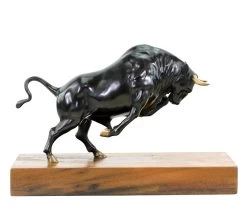 Limited Bronze Bull - Sculpture On Old Ship’s Plank - Martin Klein Statue -Salvador Dali Shop DSC09840