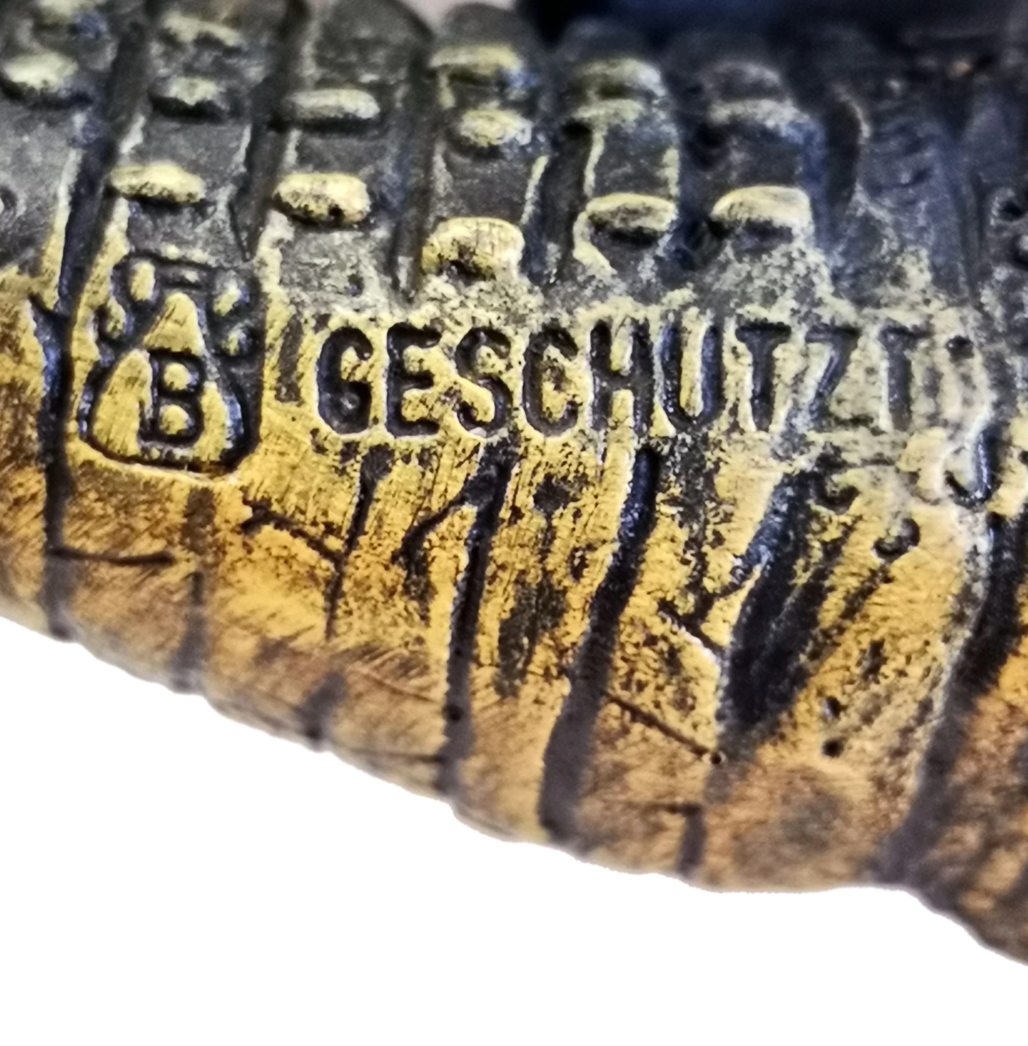 Hand Painted Vienna Bronze - Arabian Crocodile Hunters - Bergmann 3 Hand Painted Vienna Bronze - Arabian Crocodile Hunters - Bergmann - Image 3